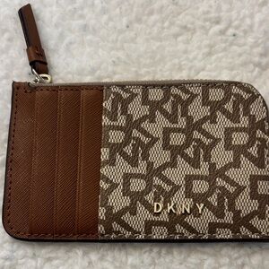 DKNY Logo Pattern Card Holder in Brown and Cream